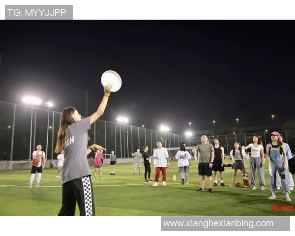 张静独家分享飞盘技巧与心得体会助你提升飞盘水平的实用指南